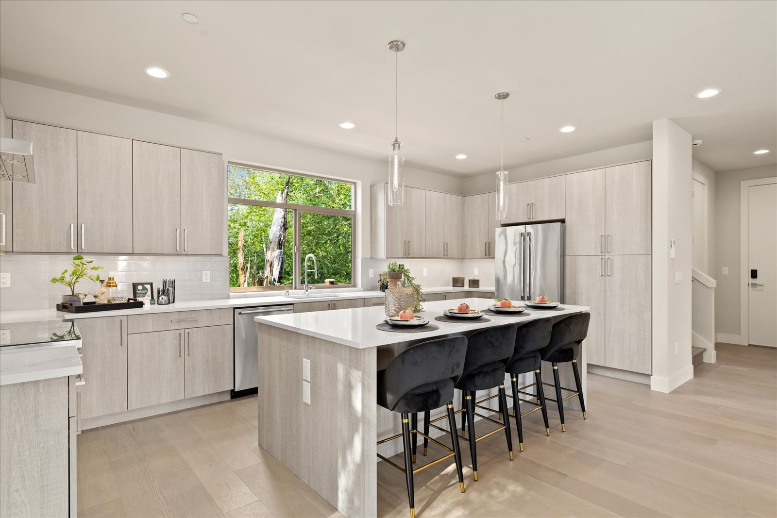 UrbanSeries_Interior_Kitchen_03_Cedar8