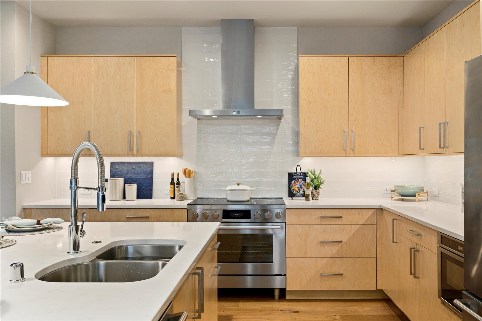 UrbanSeries_Interior_Kitchen_06_VEENA