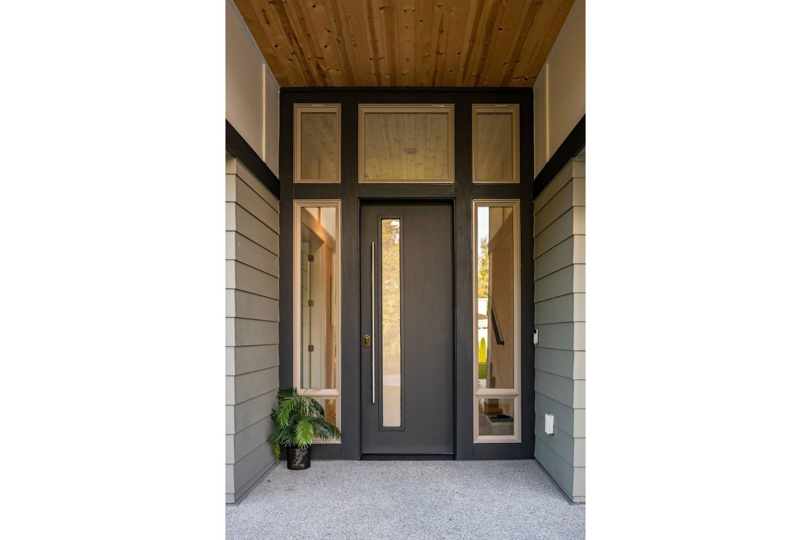 10205 125th Ave NE