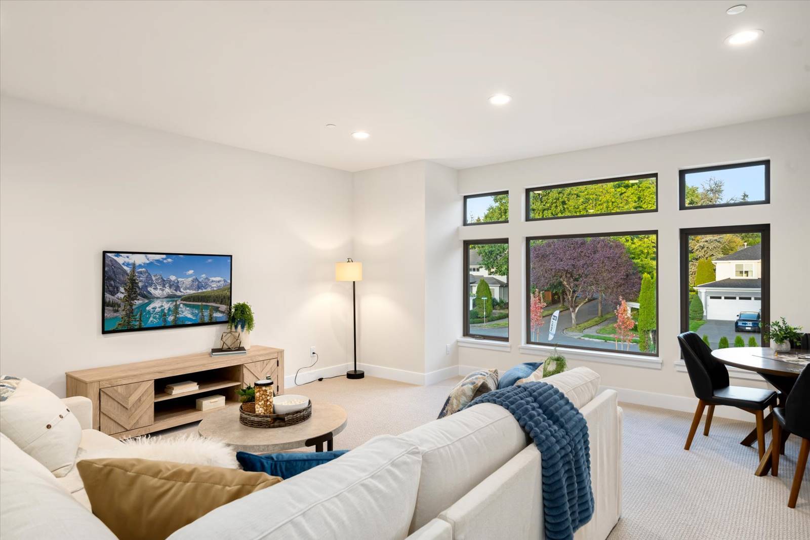 10205 125th Ave NE